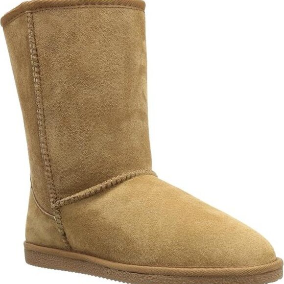 Lamo Women's Classic 9 in Boot, Chestnut - Picture 1 of 6